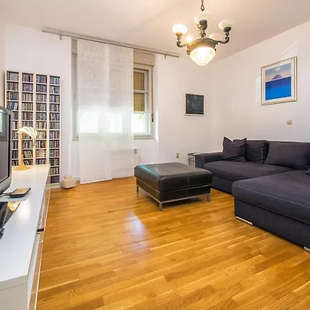 Hidden Gem Apartment Split